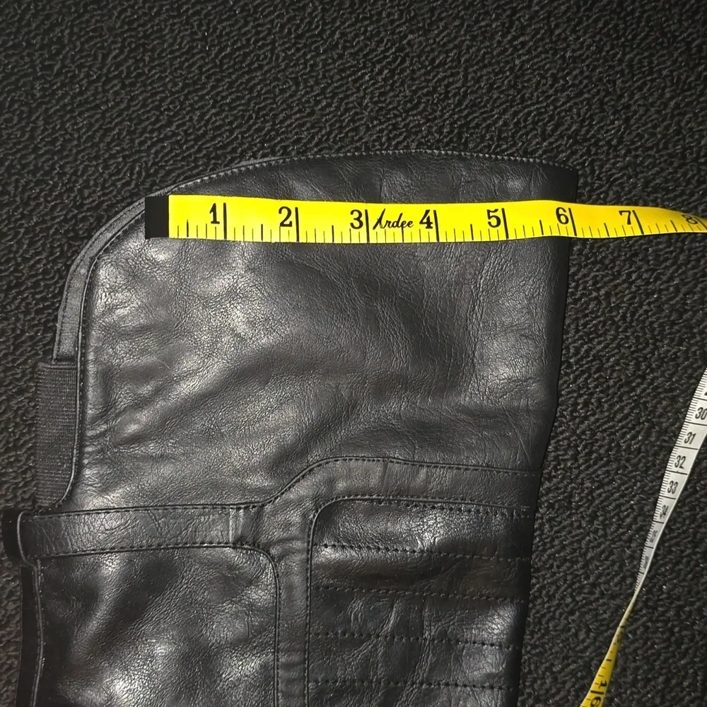 Guess boots